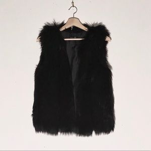 [NWOT] Topshop Leah Black Faux Fur Vest